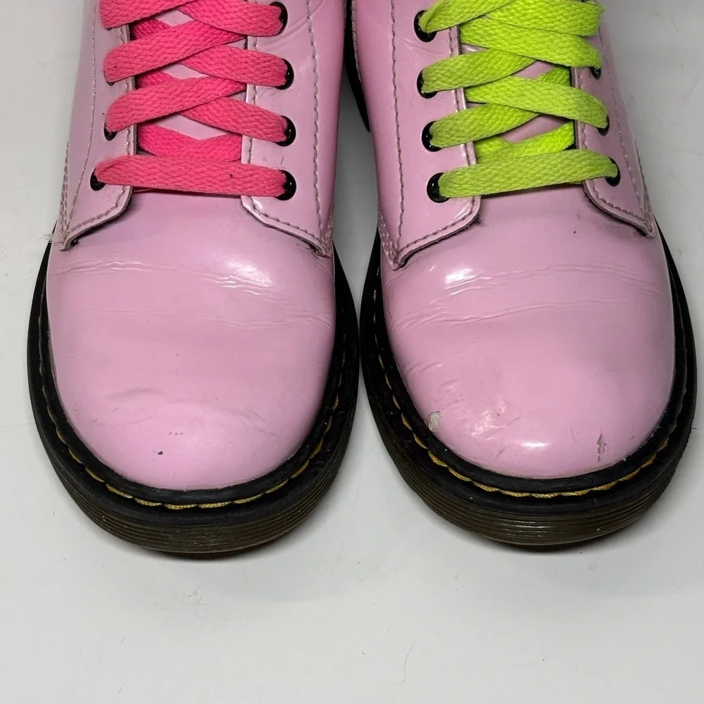Dr. Martens Delaney Air Wair Kids Pink Patent Leather Combat Boots Zipper FLAW 2
